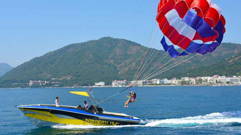 PARASAILING 36