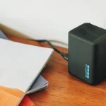 (English) Dual Battery Charger + 2 Enduro Battery for HERO13 Black