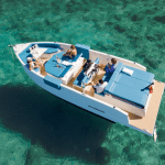 De Antonio Yachts – D28 DECK