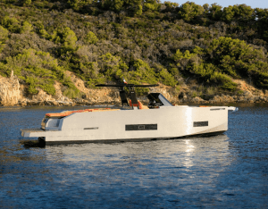 DE ANTONIO YACHTS